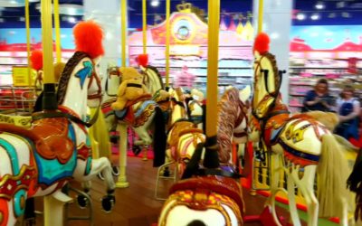 con Matilde, nel più grande negozio di giocattoli del centro Europa: vero elisir di lunga vita…