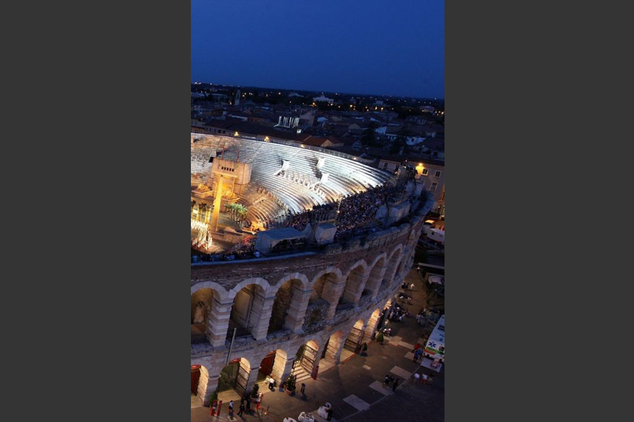 ARENA DI VERONA E CARMEN