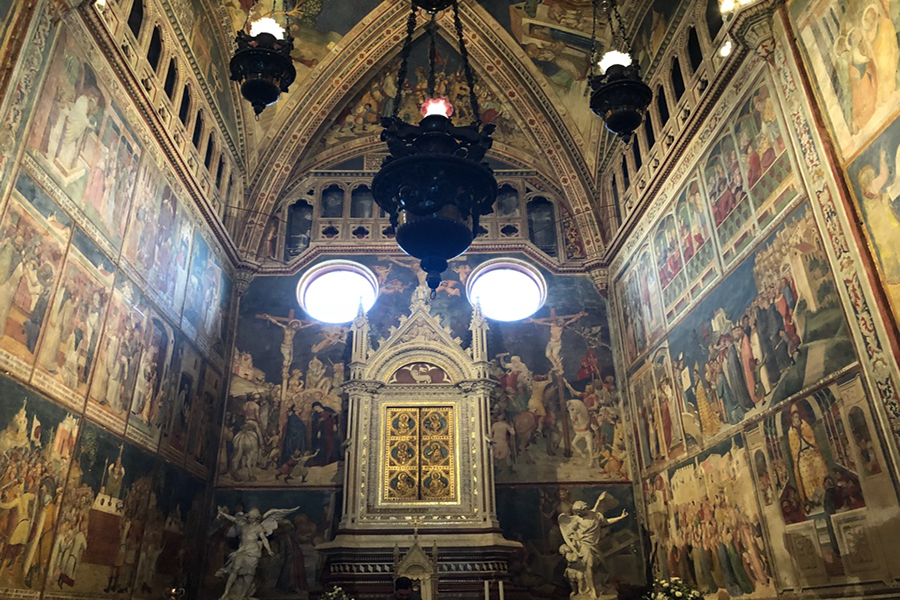 A ORVIETO, UN CAPOLAVORO DI ARCHITETTURA GOTICA