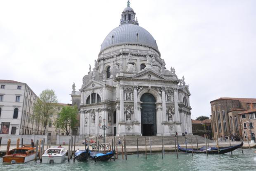 LA FESTA DELLA MADONNA DELLA SALUTE