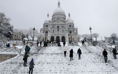 Parigi cambia colore…si veste di BIANCO