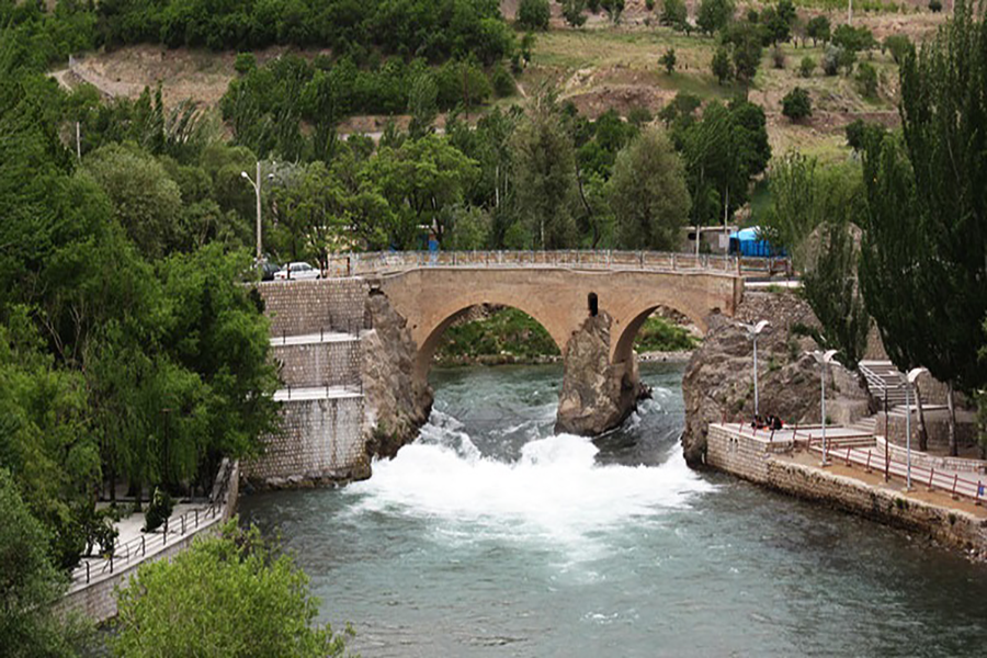 Ponte Zamankhan, ieri e oggi