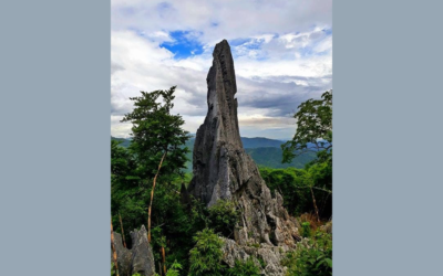 Espadang Bato Rock Formation