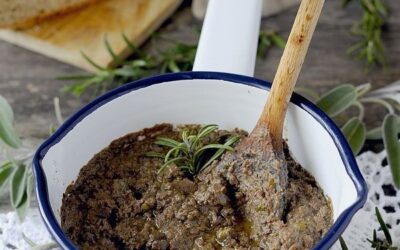 CROSTINI CON PATÈ DI FEGATINI AL MARSALA – Una nuova ricetta da portare sulla nostra tavola invernale