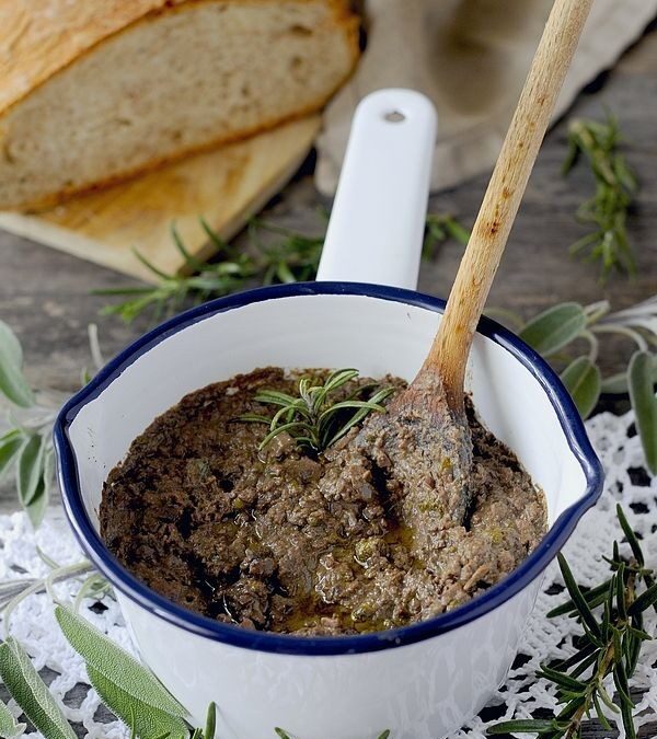 CROSTINI CON PATÈ DI FEGATINI AL MARSALA – Una nuova ricetta da portare sulla nostra tavola invernale