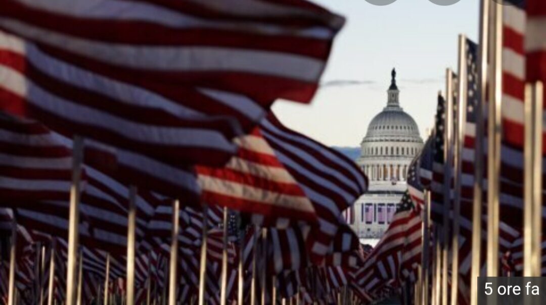 “QUESTO E’ IL GIORNO DELLA DEMOCRAZIA” – Il giuramento di Biden a Capitol Hill e l’appello all’unità