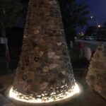 PIETRE D’AMORE – Nel lodigiano un monumento per ricordare le vittime del Covid