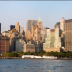 CON ANGIE A BATTERY PARK – Siamo a Dowtown, la punta a sud dell’isola di Manhattan.