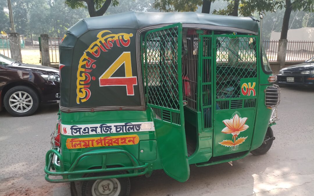 UN GIRO IN APE – I vari mezzi di trasporto a Dhaka