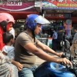 VIAGGIARE CON FANTASIA – I mezzi di trasporto in Bangladesh vengono usati in modo a dir poco fantasioso.