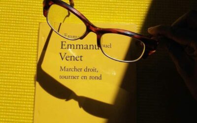 FILA DRITTO, GIRA IN TONDO – Un libro sorprendente e originale dello scrittore francese  Emmanuel Venet